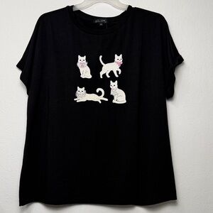 Women’s Black Cat Graphic T-Shirt
